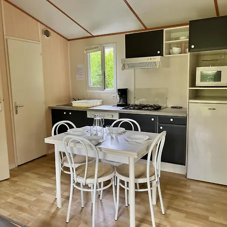 Camping Onlycamp Le Pre Montaigut-le-Blanc (Puy-de-Dome)