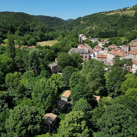 Кемпинг Onlycamp Le Pre Montaigut-le-Blanc (Puy-de-Dome)