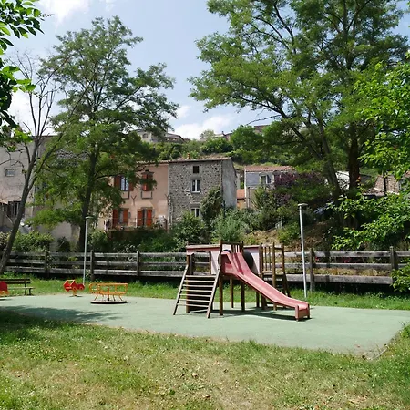 Campingplatz Onlycamp Le Pre Montaigut-le-Blanc (Puy-de-Dome)